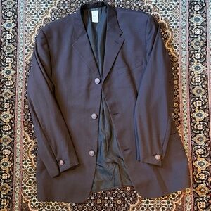Classic Gianni Versace suit in excellent condition Size IT 52